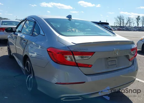 2018 Honda Accord Sport z USA, uszkodzony, nr VIN 1HGCV1F37JA268594